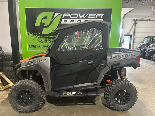 2017 Polaris GENERAL DELUXE 1000 EPS